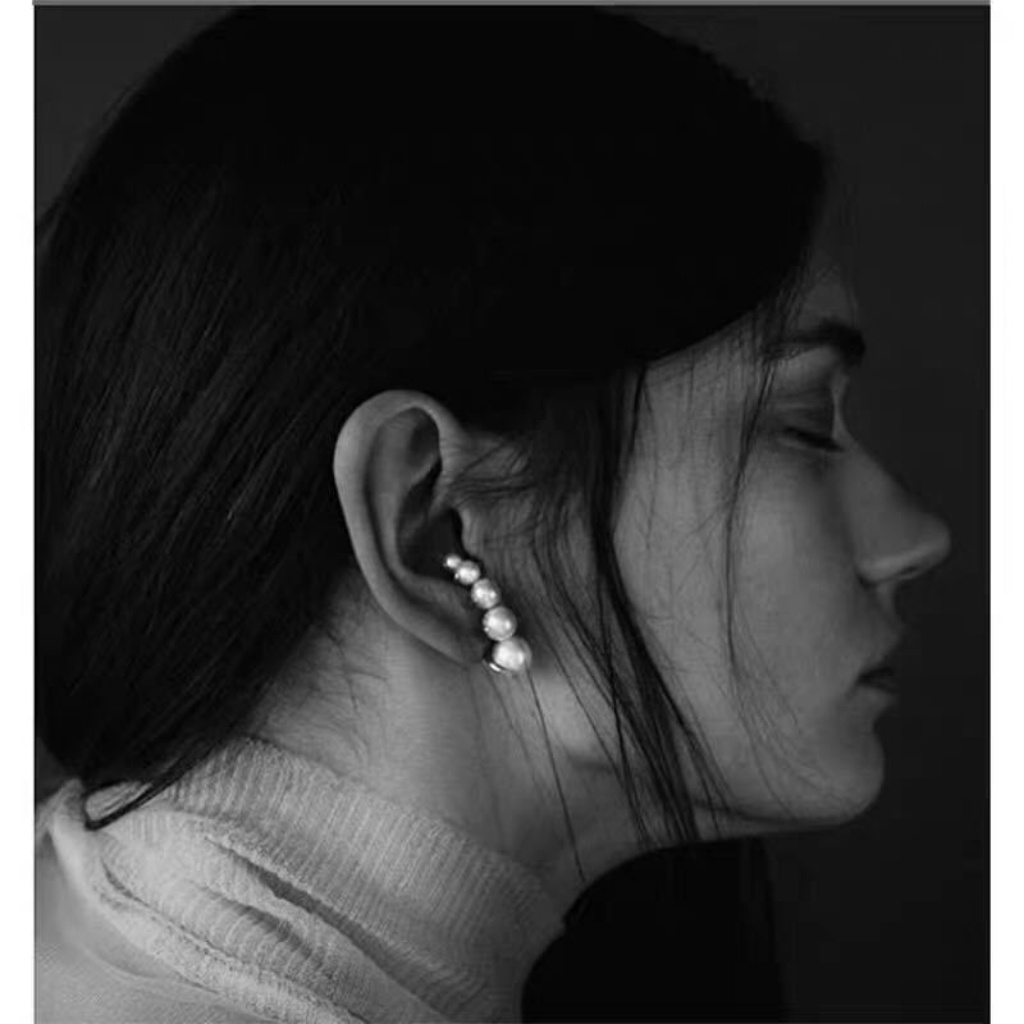 Pearl Earrings 17$